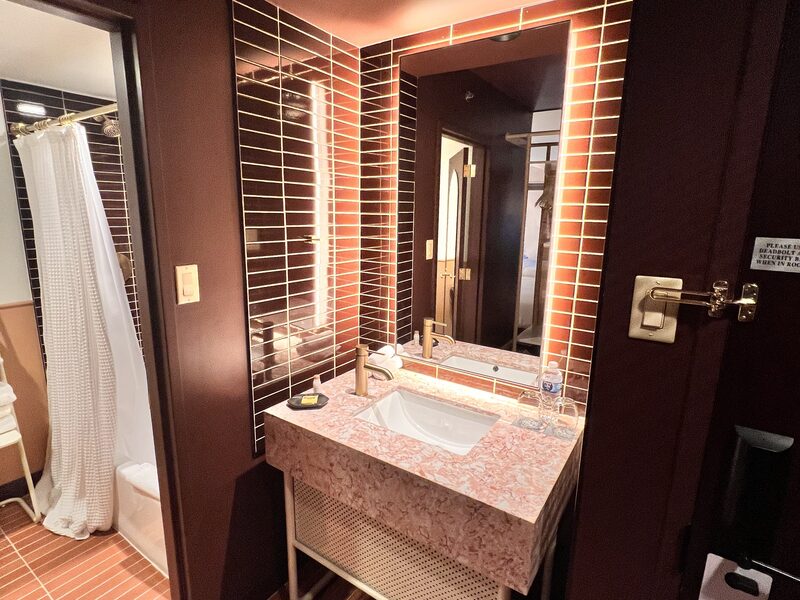 Sheraton – Bathroom